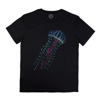 black-t-shirt-top-women-female-wildlife-nature-design-hanna-jellyfish